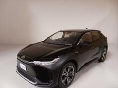bZ4 色見本　ブラック　非売品　トヨタ販売店 2025年最新】bz4x カラーサンプルの人気アイテム - メルカリ