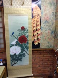 お値下げ【掛軸】牡丹柄 真作】竹内鳴鳳/牡丹に蜂図/ボタン図/花図/掛軸☆宝船☆AD-822の