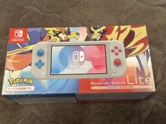 Nintendo Switch Lite ポケモンデザイン　ザシアン・ザマゼンタ Amazon.co.jp: Nintendo Switch Lite ザシアン・ザマゼンタ : ゲーム