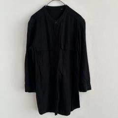 UNIQLO レーヨン　シャツ　バンドカラー　とろみ素材　シンプル　オフィス　黒のサムネイル