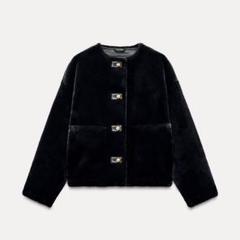 大人気  ZARA  フェイクファージャケット  黒  XSサイズ 新品》フェイクファージャケット コート ZW コレクション M 黒