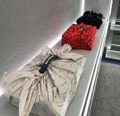 バレンシアガ ノベルティ 2025年最新】balenciaga ノベルティの人気アイテム - メルカリ