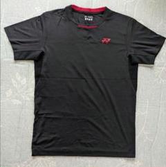 テニス Tシャツ 黒 赤い襟