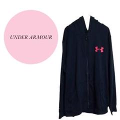 【アンダーアーマー】UNDER ARMOUR♡パーカーフード付【L】ロゴプリント