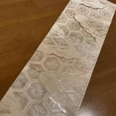 和風テーブルランナー　９８六角形模様の光沢ランナー