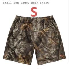 Supreme Small Box Baggy Mesh Shortのサムネイル