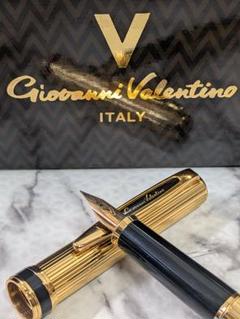 万年筆　GARAVANI VALENTINO　14k VALENTINO ヴァレンティノ Valentino Garavani 万年筆 黒 細字
