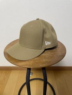 NEW ERA ベージュキャップ 7 1/2