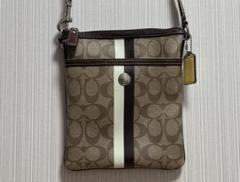COACH コーチ ショルダーバッグ シグネチャー ヘリテージストライプ