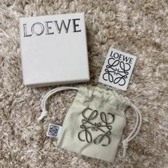 LOEWE ブローチ　正規品　レシートあり　シルバー　新品未使用 2025年最新】ロエベ ブローチ レシートの人気アイテム - メルカリ