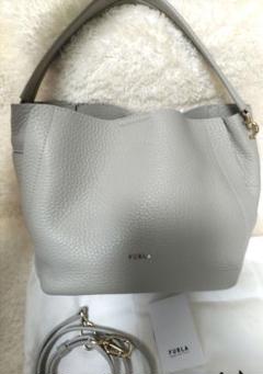 極美品　FURLA フルラ　GRACE S ホーボーバッグ　グレージュ　バッグ FURLA フルラ GRACE ホーボーバッグ M GHIACCIO i ライトグレー
