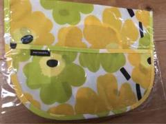 新品未使用　マリメッコ marimekko 食事スタイ　食事エプロンのサムネイル
