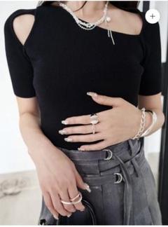 グラムリップス♡ アシンメトリー SHORT-SLEEVE ニット♡ブラックのサムネイル