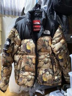 supreme the north face nuptse jacket 枯葉