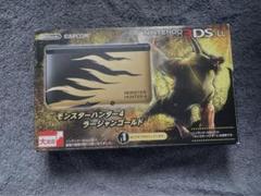 ニンテンドー3DS - 　ニンテンドー3DSLL モンハン4 ラージャンゴールド　限定モデル　生産終了 ニンテンドー3DS｜ニンテンドー3DS LL モンスターハンター4