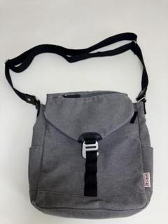 グレー ショルダーバッグ