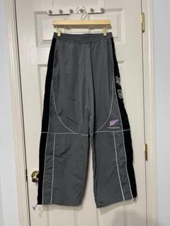 ずっと真夜中でいいのに。ずとまよ　ナイロンパンツ XL Nylon Pants (Gray) - ZUTOMAYO MART