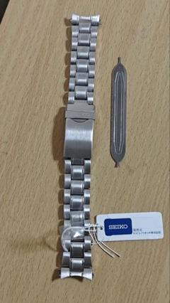 セイコーSEIKO 純正ベルト　弓冠　ステンレスベルト　20mm 中古 SEIKO セイコー ダイバーズ用 純正ステンレスベルト 20mm V147