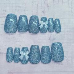ショートバレリーナ　フラッシュネイル　ワンカラー　シンプル　水色　リボンのサムネイル