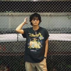 藤ヶ谷太輔着用 | 90s ディズニー 7人のこびと スウェット M 藤ヶ谷太輔着用 | 90s ディズニー 7人のこびと スウェット M