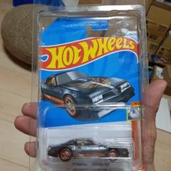ホットウィール スーパートレジャーハント ポンティアック