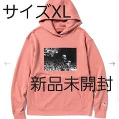 FLYING HIGH HOODED SWEATSHIRT