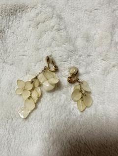 【未使用】alpaca to hana アルパカトハナミモザレースピアス 未使用】alpaca to hana アルパカトハナミモザレースピアス