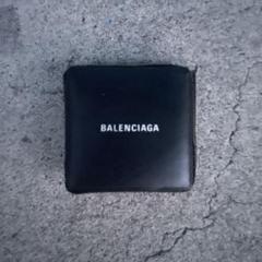 BALENCIAGA 折り財布