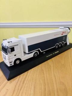 Mercedes-Benz Actros トラック 1/32スケール　非売品 Mercedes-Benz Actros トラック 1/32スケール 非売品 - メルカリ