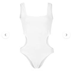 TW ボディスーツ/Side Cut Rib Bodysuit White TW ボディスーツ/Side Cut Rib Bodysuit White - メルカリ