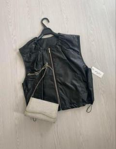 24000円新品♡スコットクラブ購入 レザー風ベスト ジレのサムネイル