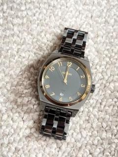 NIXON monopoly own it 正規品 ブラウン　ゴールド　ニクソン
