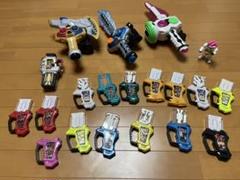 BANDAI - 仮面ライダー エグゼイド　武器セット 4点 Double Blade Reppa DX Gashacon Sparrow | KAMEN RIDER TOY WEB