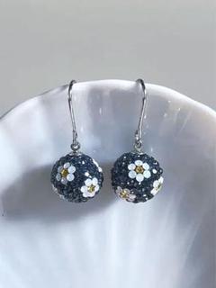 美品　スワロフスキー ビジュー ピアス