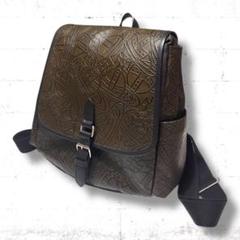 vivienne westwood レザー リュック エンボス加工 オーブ 総柄 vivienne westwood レザー リュック エンボス加工 オーブ 総柄