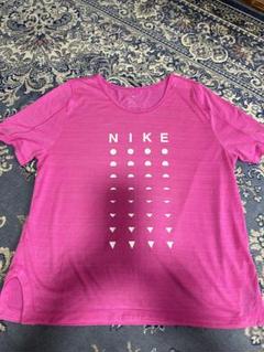 Nike ピンク Tシャツ