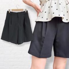 モーメントプラス　センタープレスツータックショートパンツ【L】チャコールグレー