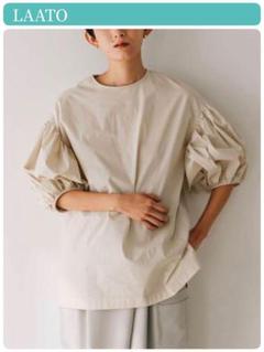新品未使用 LATTO ラート フリル Tシャツ ベージュ フリーサイズ LAATO（ラート）の「frill frill t-shirts（Tシャツ/カットソー