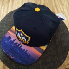 【新品/LA現地購入】ロサンゼルスギャラクシー　CAPのサムネイル