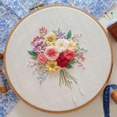フランス刺繍キット　20㎝枠付き　フランス刺しゅうキット　華やか花束　初心者