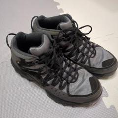 GORE-TEX グレー 登山靴　NIKE ACG TAKAOMID　26cmのサムネイル
