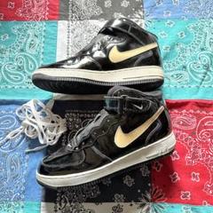 【デッドストック】 1995 AIR FORCE 1 MID 630125014 Nike - 1995 Air Force 1 Mid SC Patent (Black/White) – eluXive