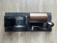 希少！COMANDANTE C40 手挽きコーヒーミル Liquid Amberのサムネイル