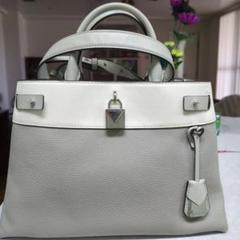 MICHAEL KORS エレガント 大容量バッグ ショルダー 2ways - メルカリ