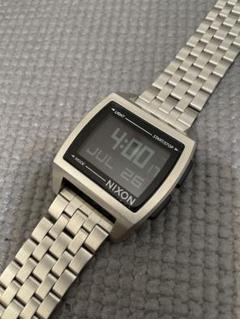 NIXON ニクソン BASE ベース クォーツ 腕時計 シルバー18E NIXON（ニクソン）の「THE BASE（デジタル腕時計）」 - WEAR
