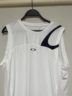 美品！サイズ2XL ！Oakley オークリー ノースリーブ タンクトップ