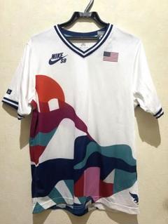 【新品タグ付き】Nike SB スケートボードユニフォーム　USA Sサイズのサムネイル
