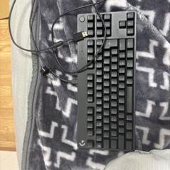 ゲーミングキーボードLogicool未使用です。