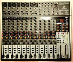 BEHRINGER XENYX X2222USB アナログミキサー 難点あり。 BEHRINGER XENYX X2222USB アナログミキサー 難点あり。 - メルカリ