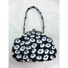 がま口バック　　白花柄　黒地　　がま口　ハンドメイド
